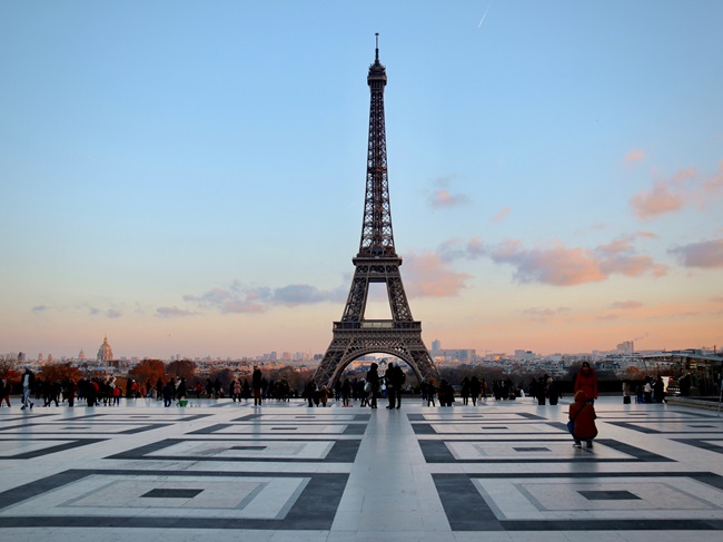 Parisian Language and Culture: A Guide for International Visitors