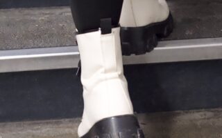 Paris Vignettes: More Shoes in the City