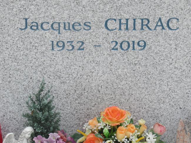 President Chirac's grave 01