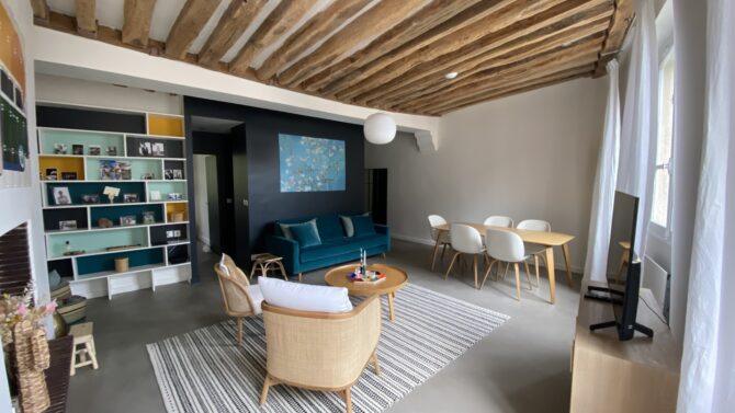 For Sale: Sorbonne Pied à Terre