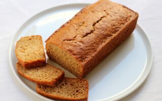 French Holiday Recipe: Honey and Spice Cake