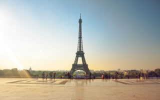 Travel 101: When and How to Book Your Flight to Paris